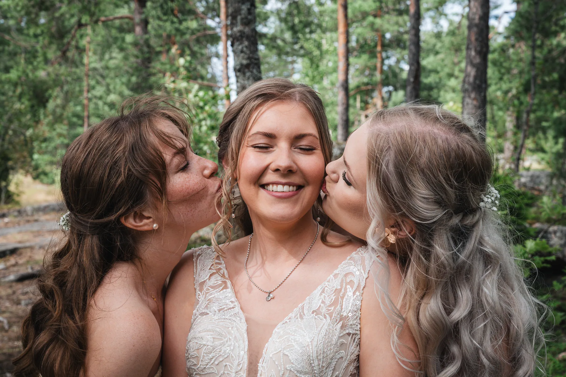 Morsian läheistensä kanssa