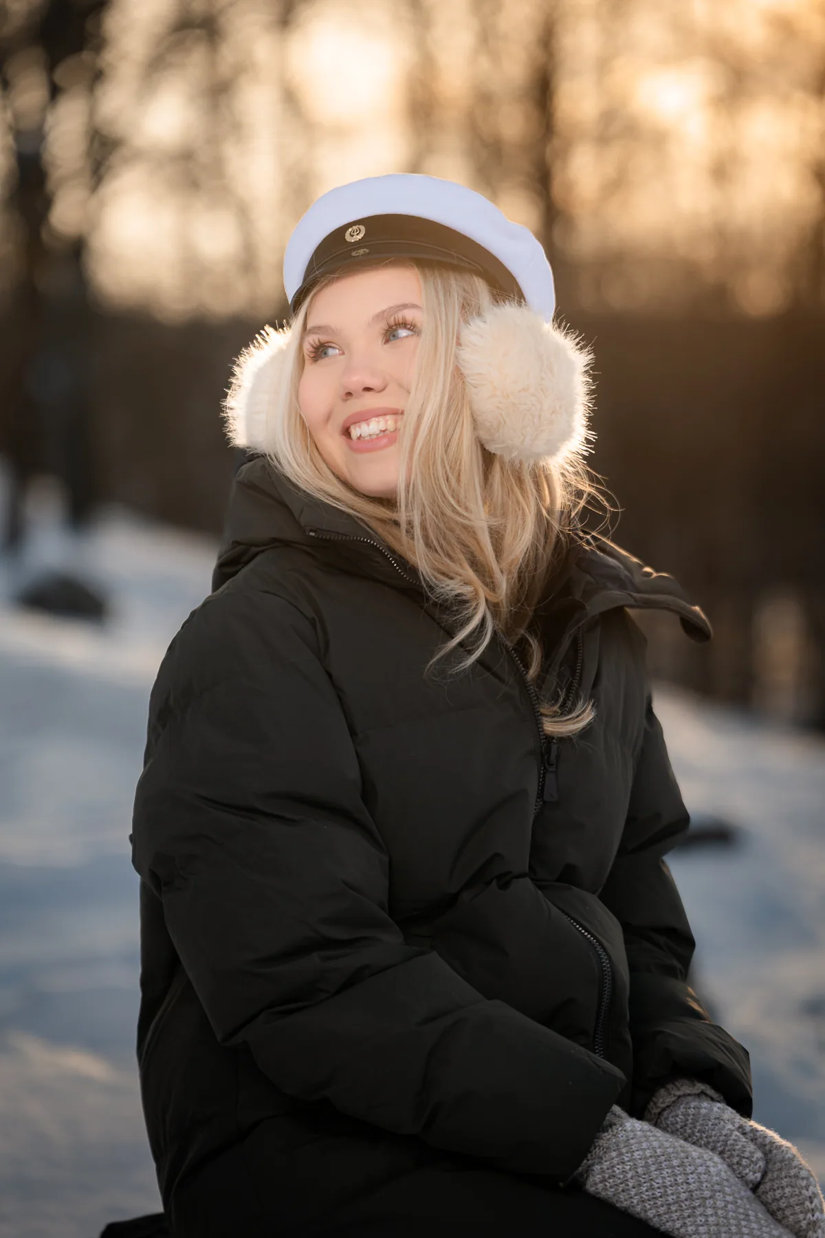 Henkilökuva iltavalossa